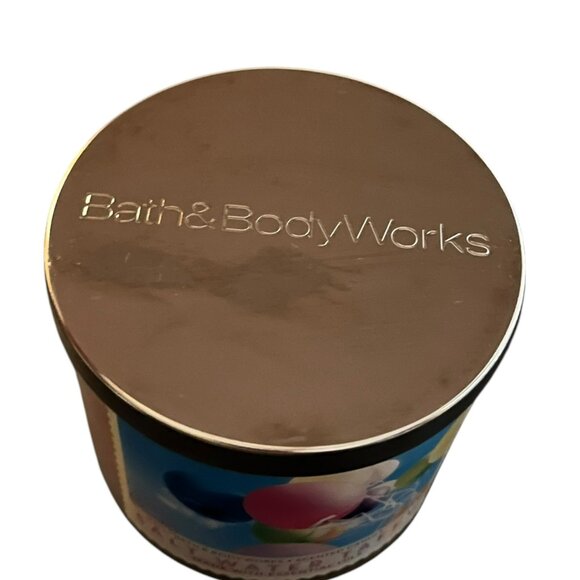 BATH & BODY WORKS SALTWATER TAFFY SCENTED 3 WICK CANDLE 14.5 OZ 2019 EDT - Picture 3 of 9